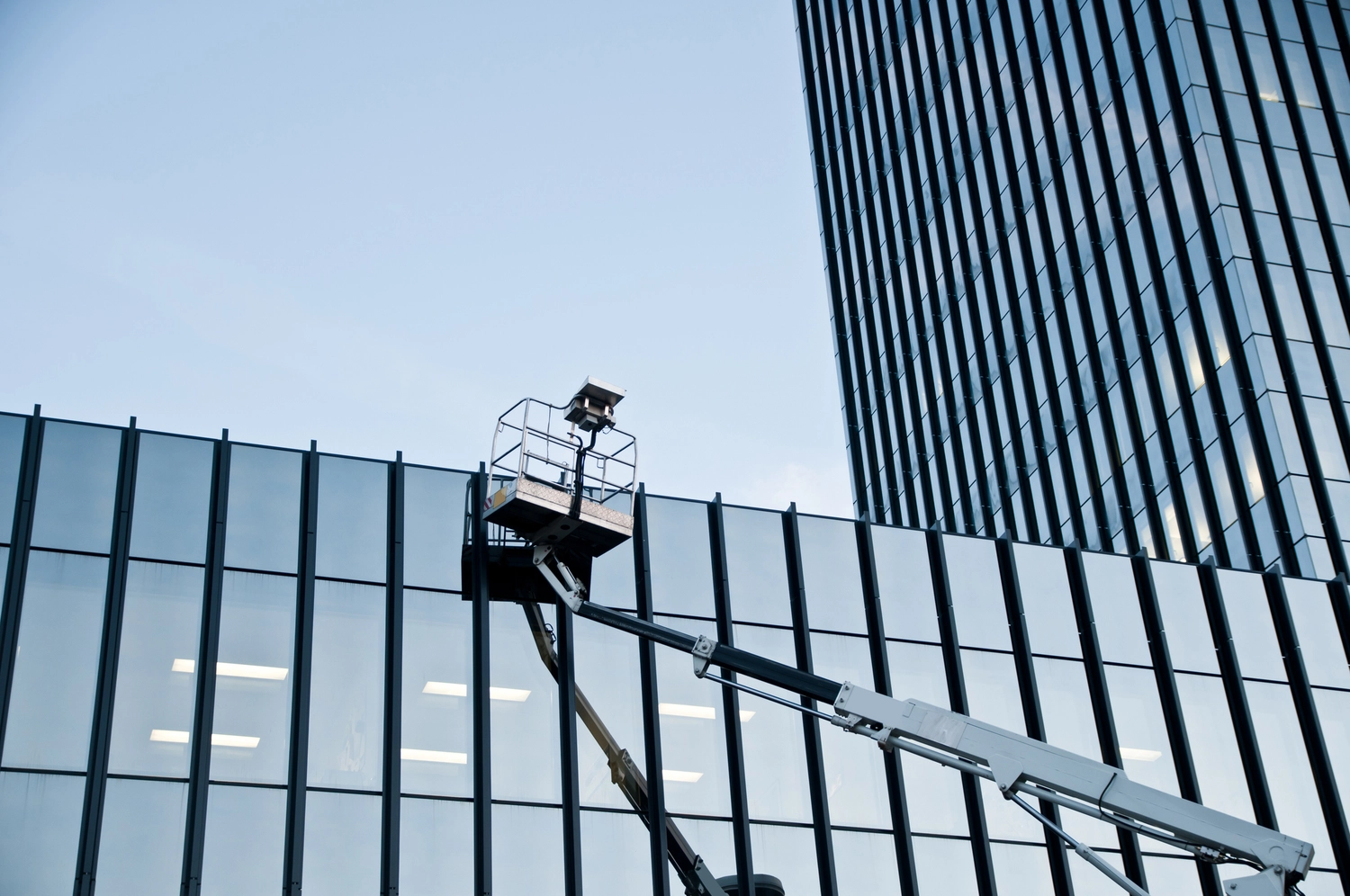 F.A.C Service - Abbruch, Schadstoffsanierung, Baureinigung und Gebäudereinigung - Gebäudereinigung