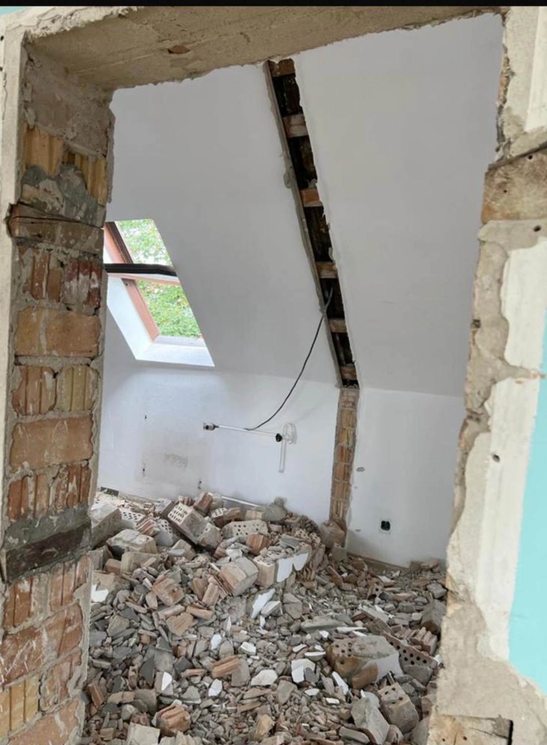 F.A.C Service - Abbruch, Schadstoffsanierung, Baureinigung und Gebäudereinigung 