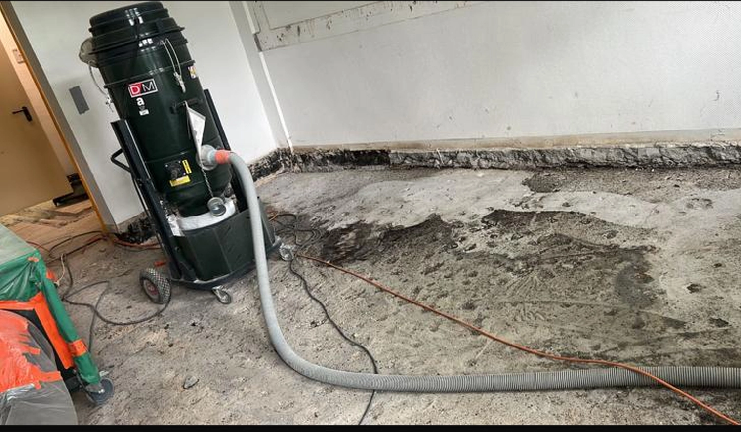 F.A.C Service - Abbruch, Schadstoffsanierung, Baureinigung und Gebäudereinigung 