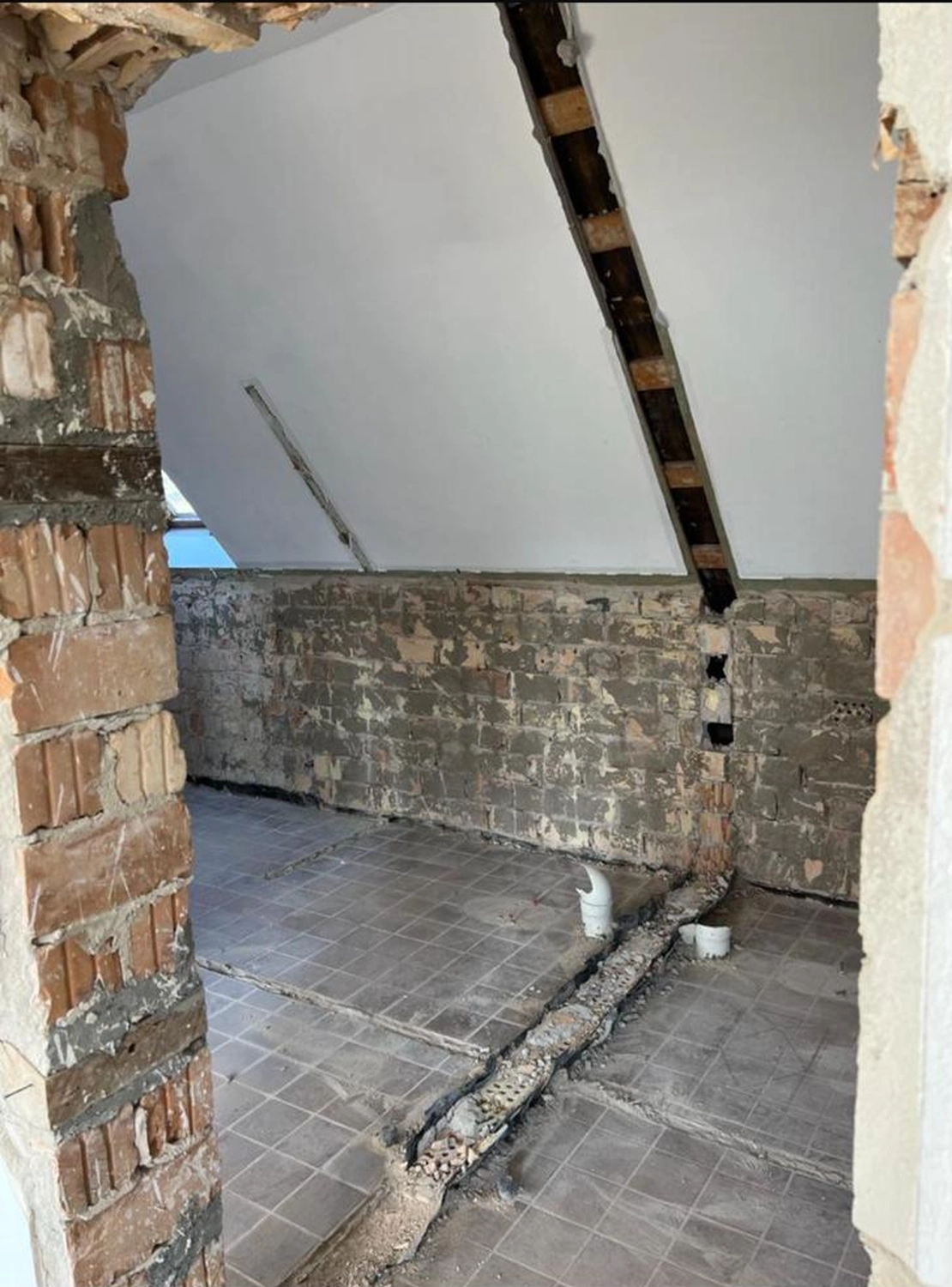 F.A.C Service - Abbruch, Schadstoffsanierung, Baureinigung und Gebäudereinigung 