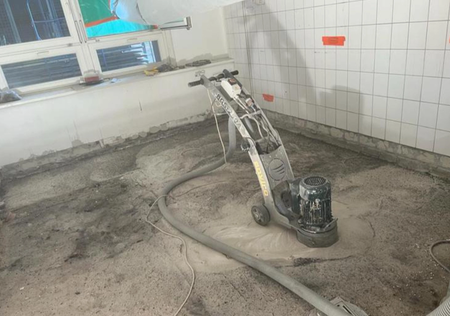 F.A.C Service - Abbruch, Schadstoffsanierung, Baureinigung und Gebäudereinigung - Schadstoffsanierung 